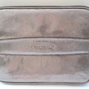 Michal Kors Clutch